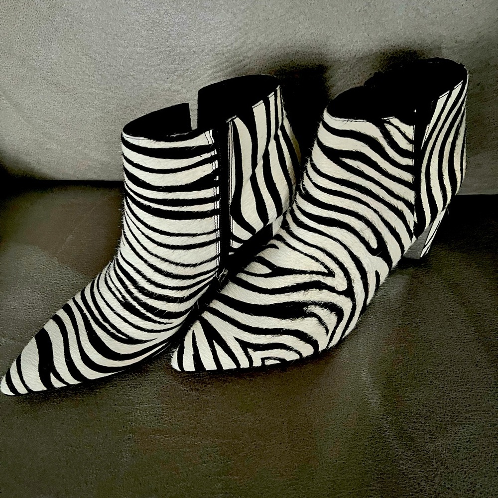 Franco Sarto Zebra Nest Ankle Boots 7.5